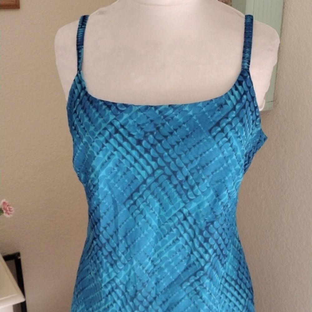 Meghan Matthews Sheer Summer Dress - Picture 2 of 10